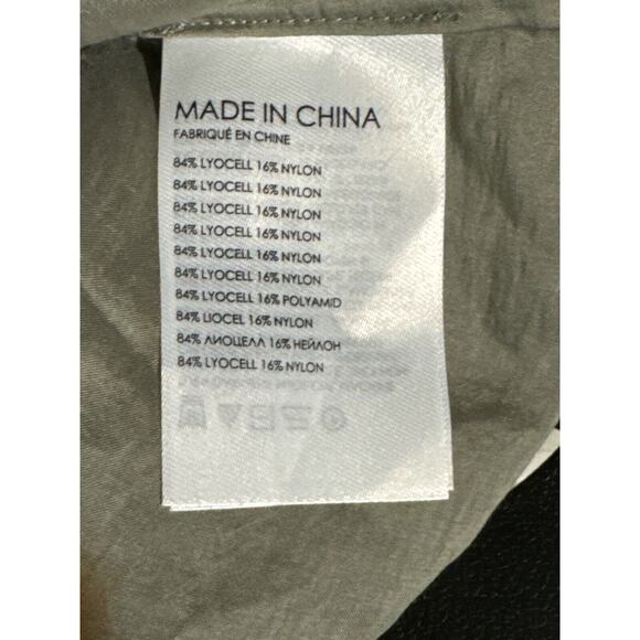 Club Monaco Sage Ruffle Sleeve V-Neck Button Top Large NWT Feminine & Chic - Picture 10 of 10